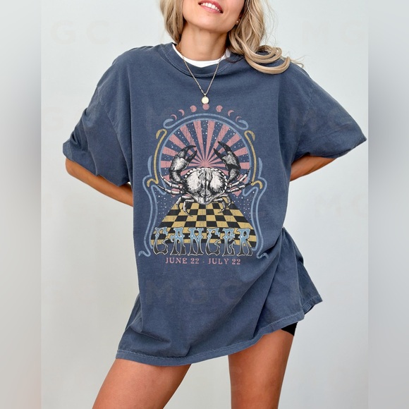 Comfort Colors Cancer Zodiac Astrology Celestial Distressed Graphic Tee - Picture 4 of 10